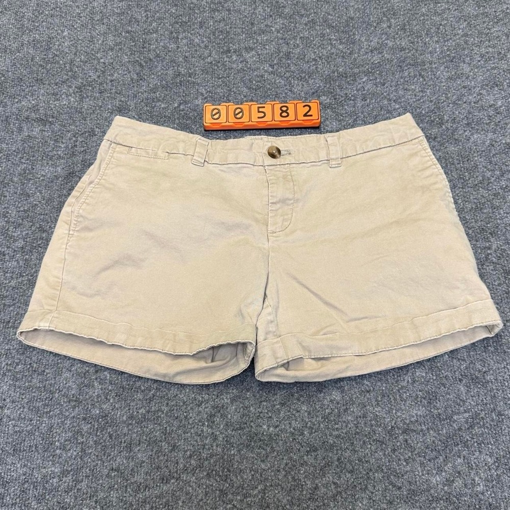 Faded Glory Tan khaki shorts with a relaxed fit. Size 10.